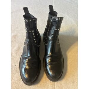 Zara Studded Chelsea Boots Women 39 Black Good Snakeskin Lug Sole Edgy Ankle